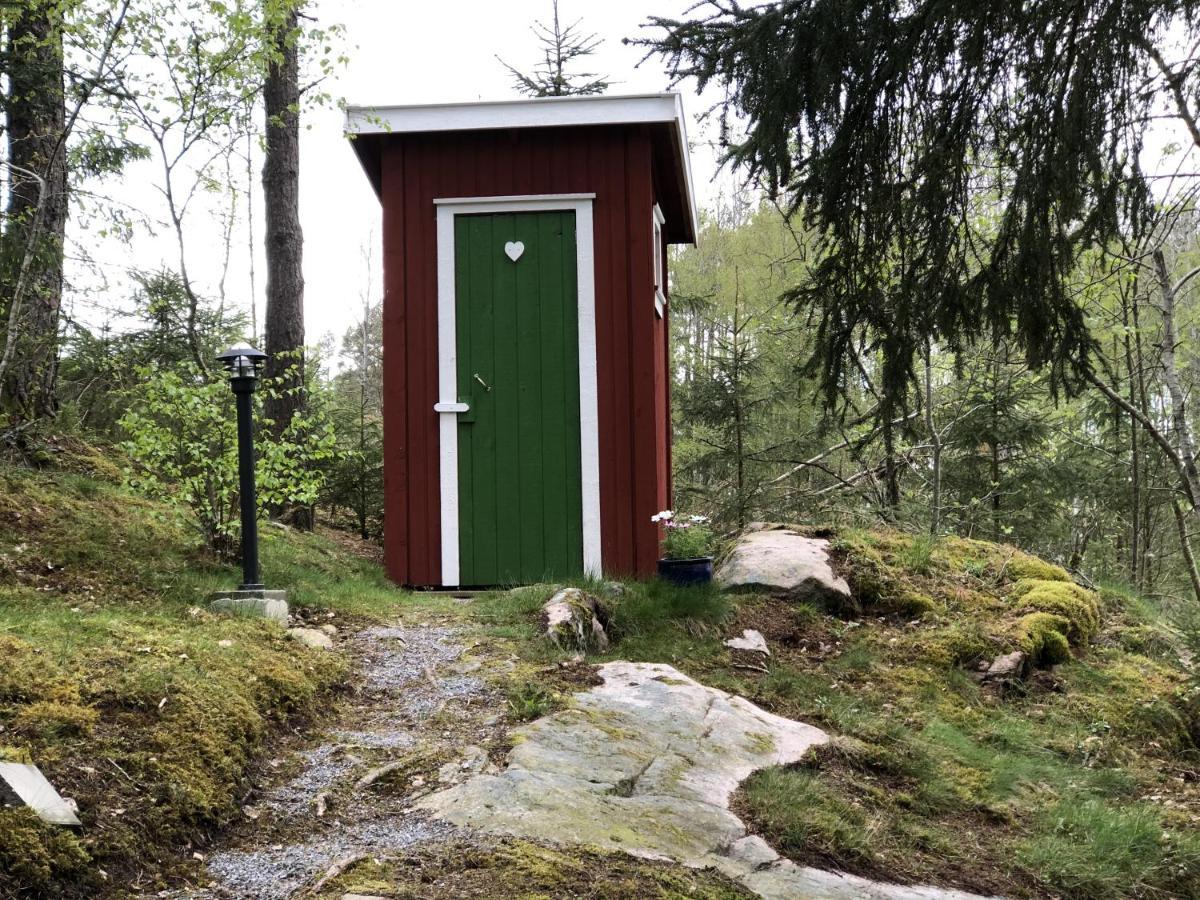 Stuga Utanfoer Fjaellbacka Exteriér fotografie